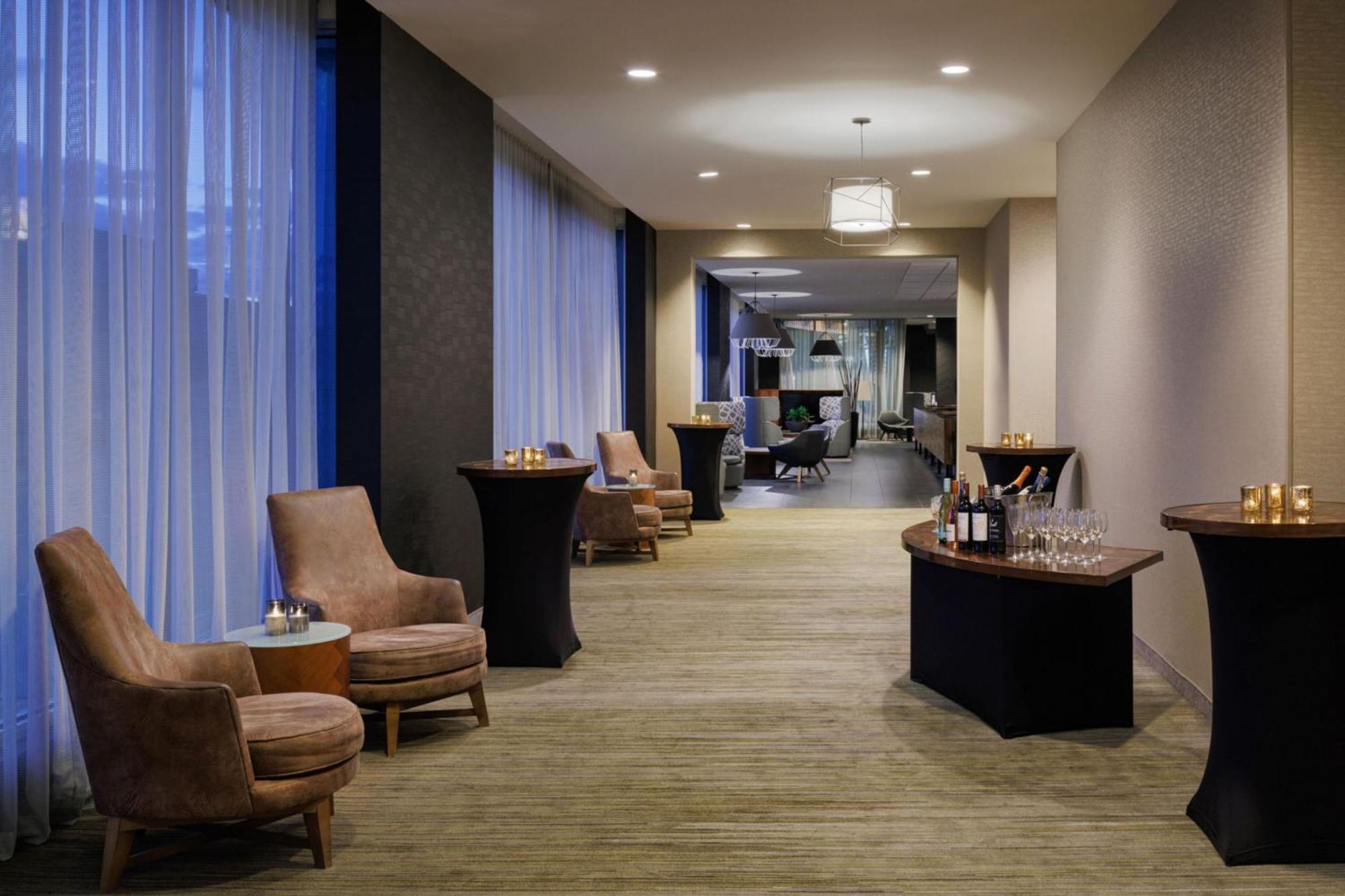Courtyard By Marriott Принс Джордж Екстериор снимка