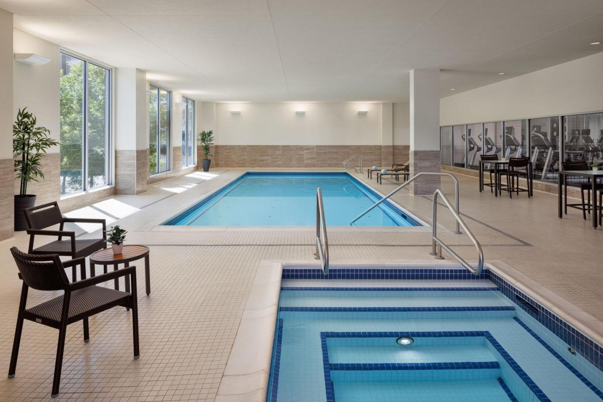 Courtyard By Marriott Принс Джордж Екстериор снимка