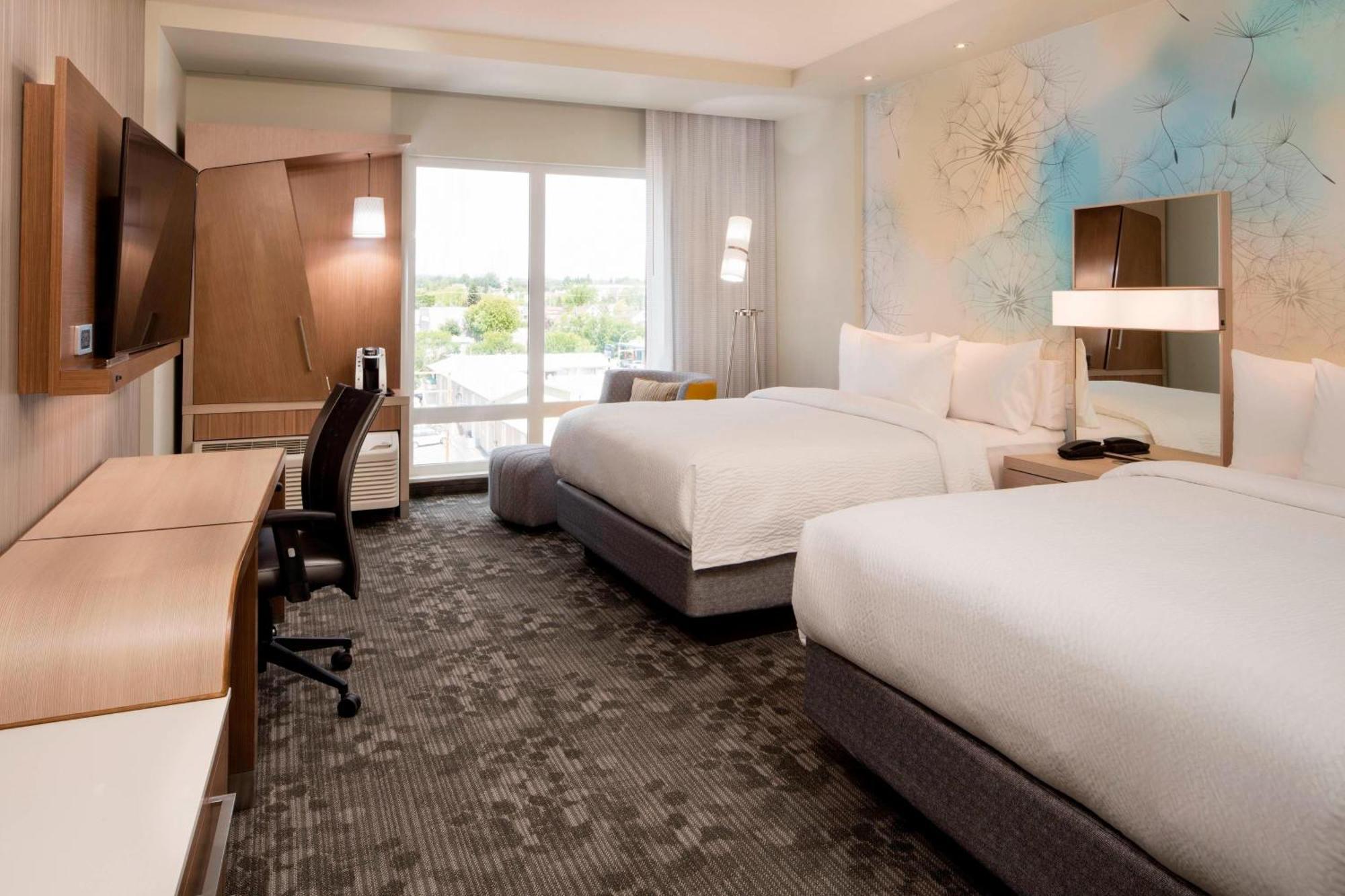 Courtyard By Marriott Принс Джордж Екстериор снимка