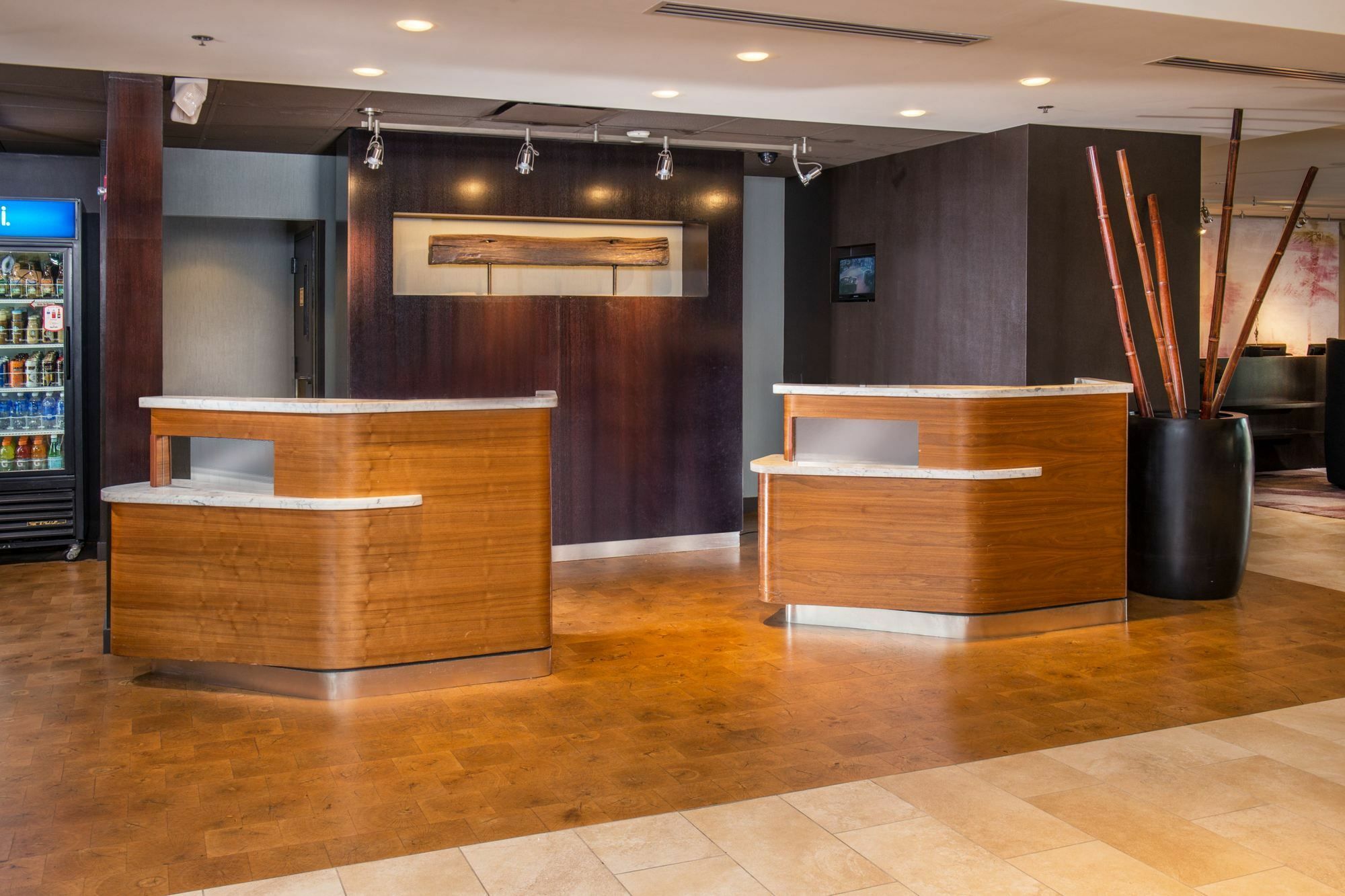 Courtyard By Marriott Принс Джордж Екстериор снимка