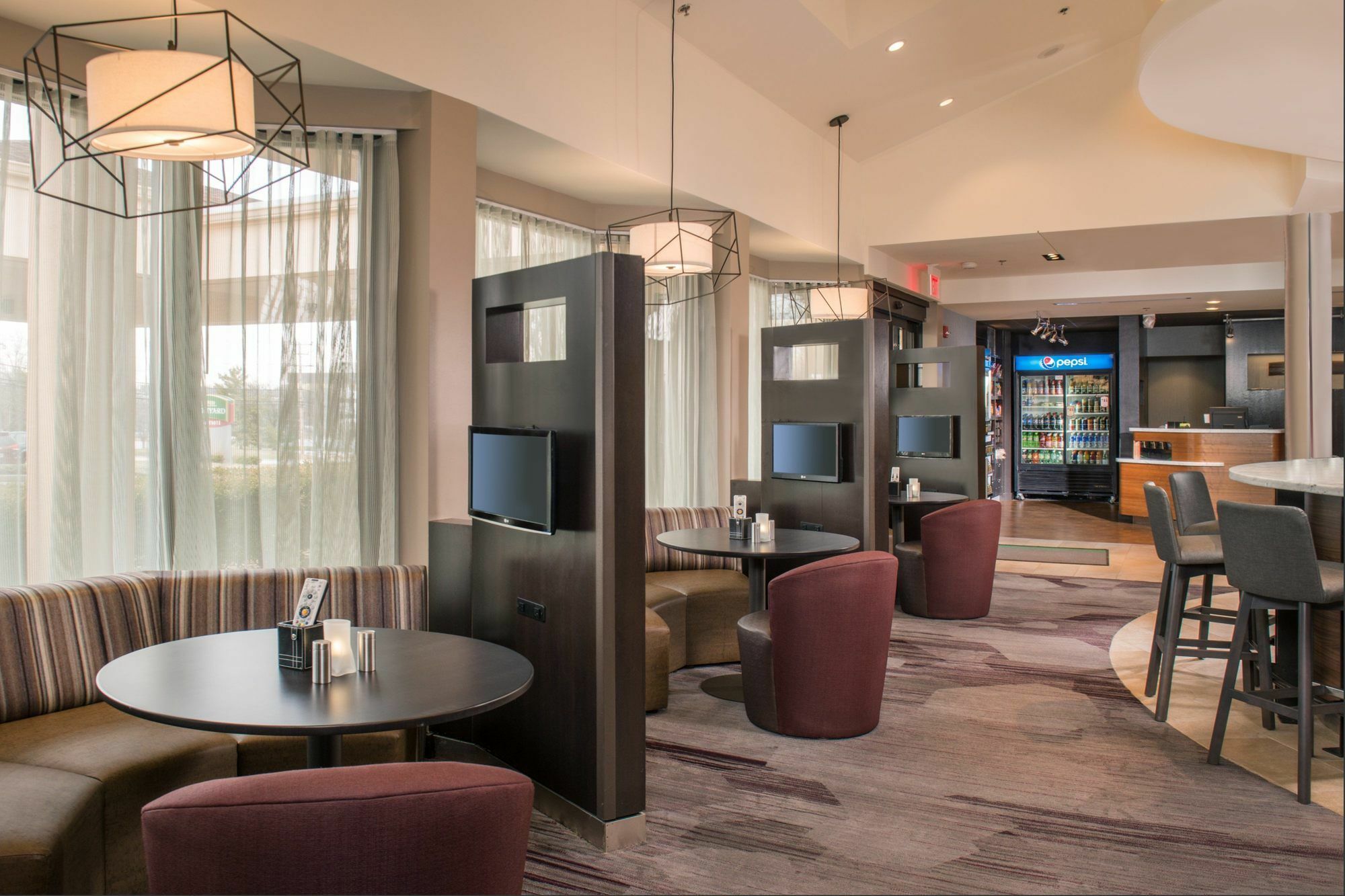 Courtyard By Marriott Принс Джордж Екстериор снимка