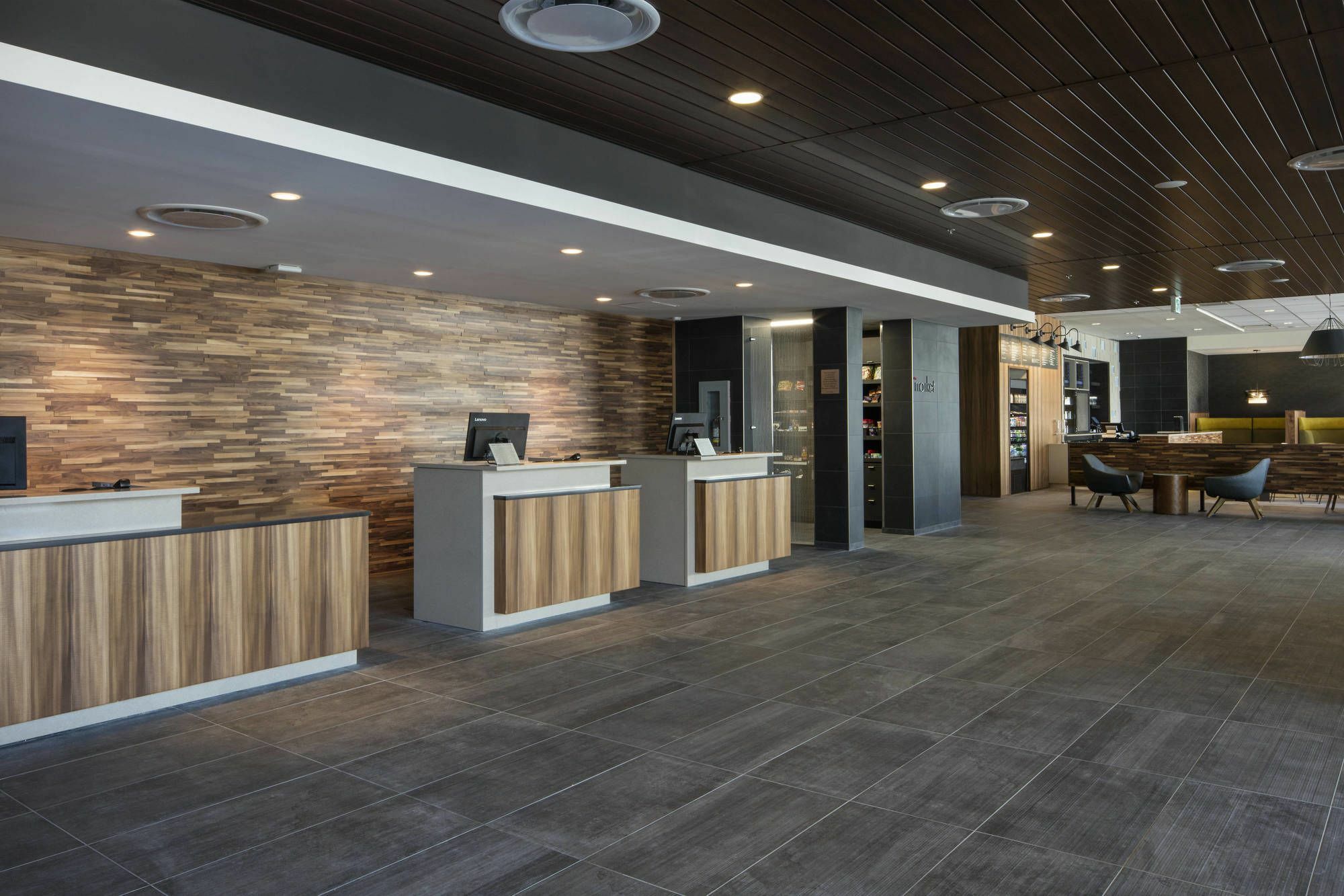 Courtyard By Marriott Принс Джордж Екстериор снимка